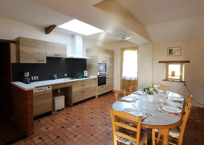 Anjou Familial Avec Cheminee, Climatisation, Wifi - Fr-1-622-95 * Bauge-en-Anjou